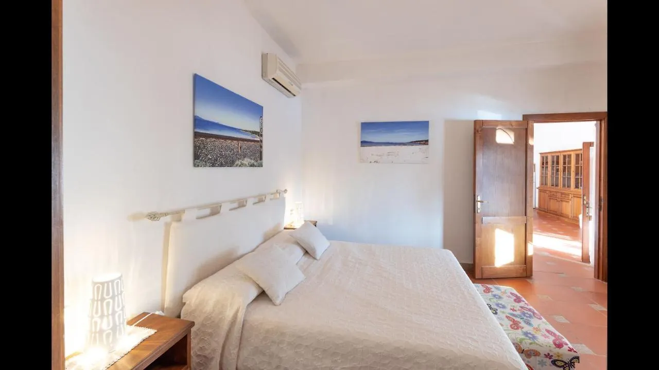 Chic Villa Antonina Num2179 Marinella  Italy
