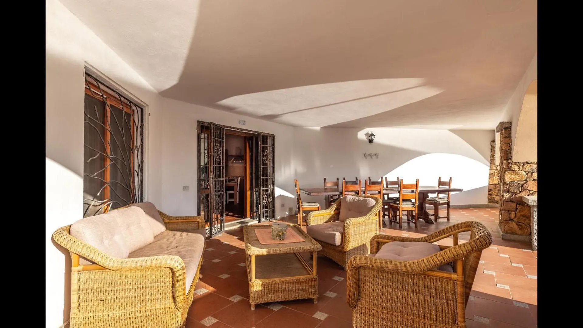 Chic Villa Antonina Num2179 Marinella  Italy