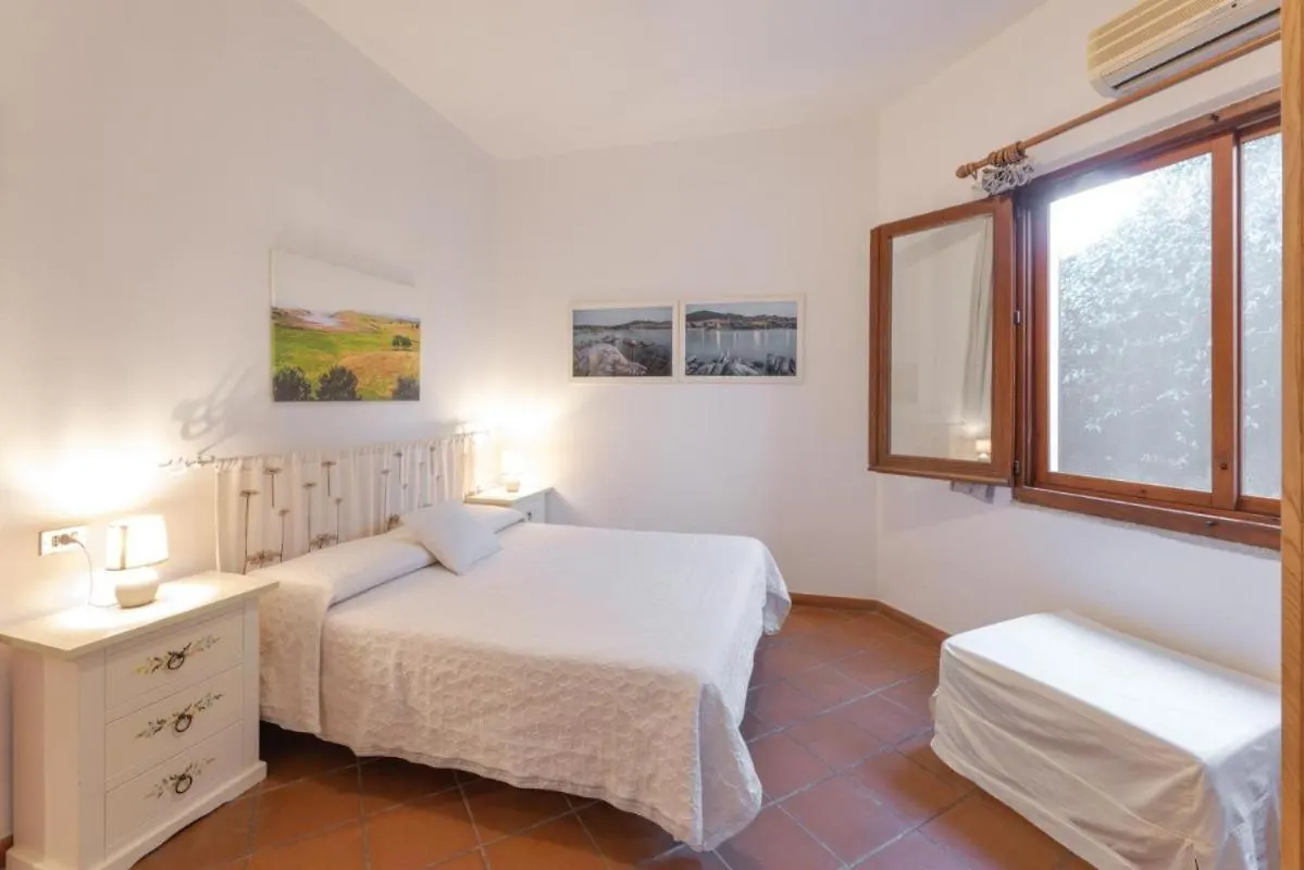 Chic Villa Antonina Num2179 Marinella  Apartment